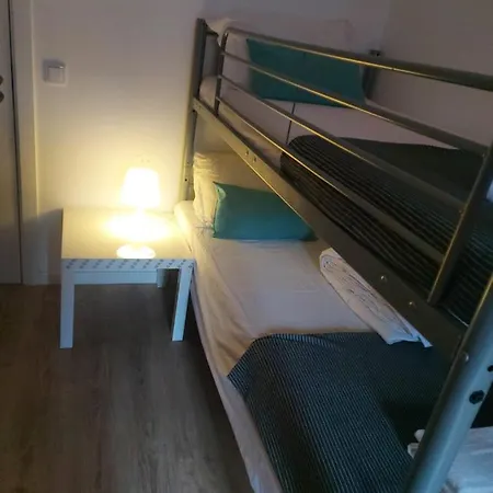 Hostel D&n Hospedagem-almirante *