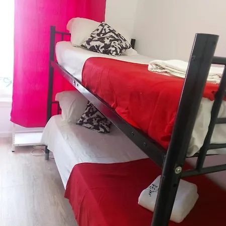 Hostel D&n Hospedagem-almirante *