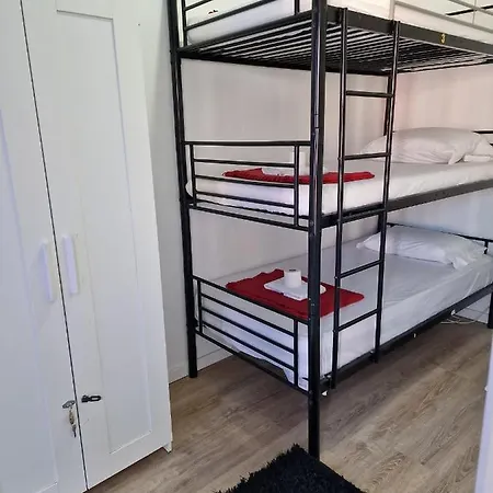 Hostel D&n Hospedagem-almirante *