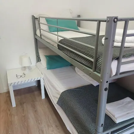D&n Hospedagem-almirante אכסניה ליסבון