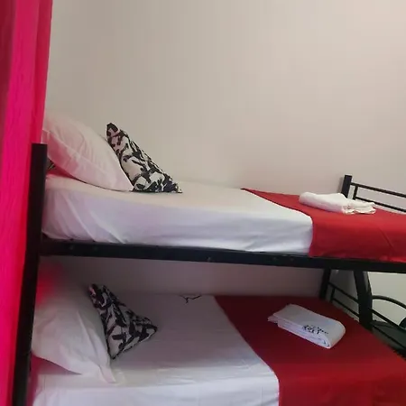 D&n Hospedagem-almirante אכסניה *